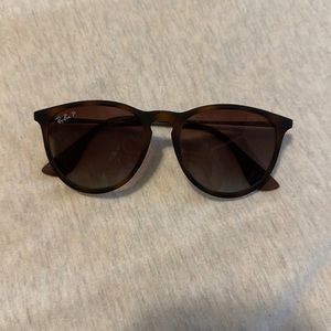 Chelsea rayban glasses